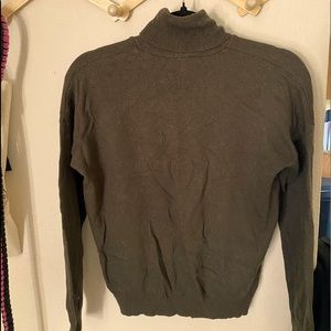 Green turtleneck